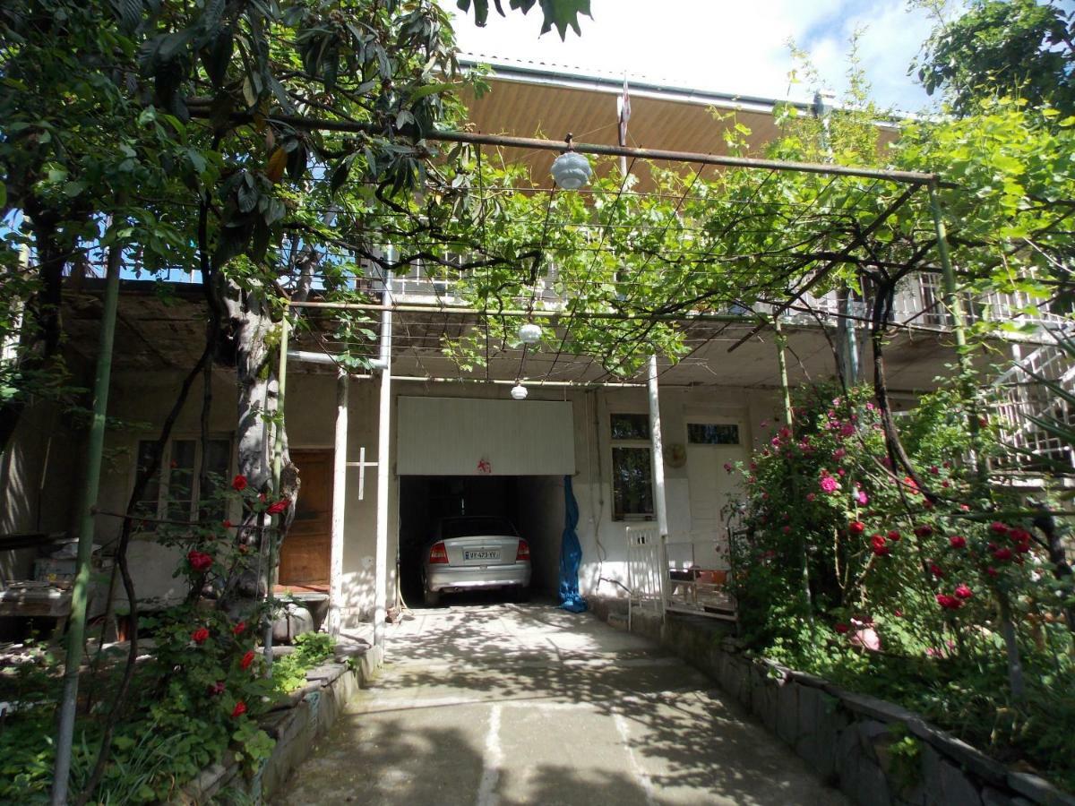 Babibu Hotel Mtsʼkhetʼa Екстериор снимка